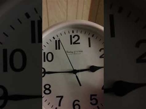 second hand stuck on clock